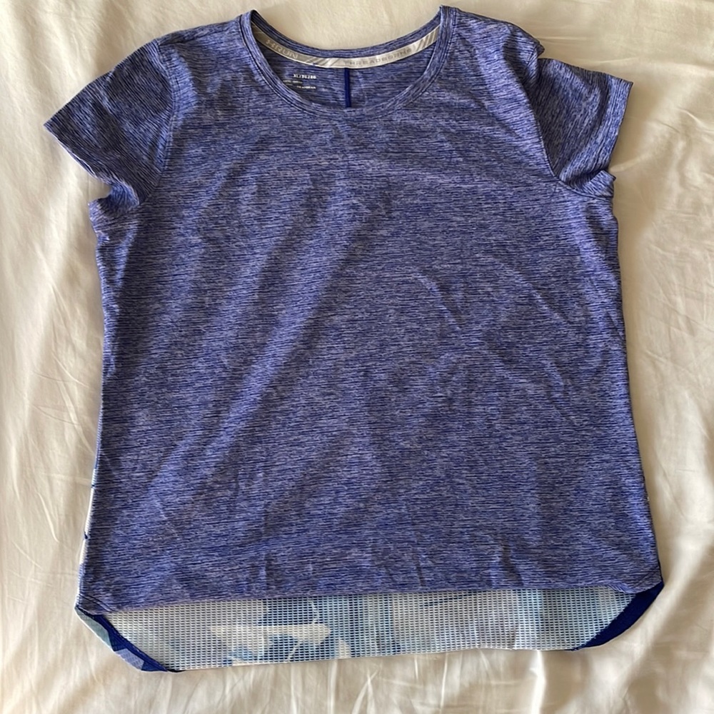 Under Armour fitted Heatwear athletic top